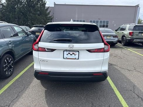Used 2023 Honda CR-V EX image 4