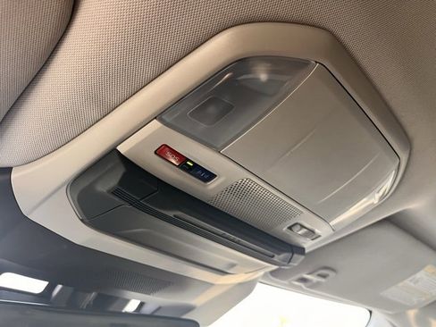 Used 2023 Subaru Ascent Limited image 20