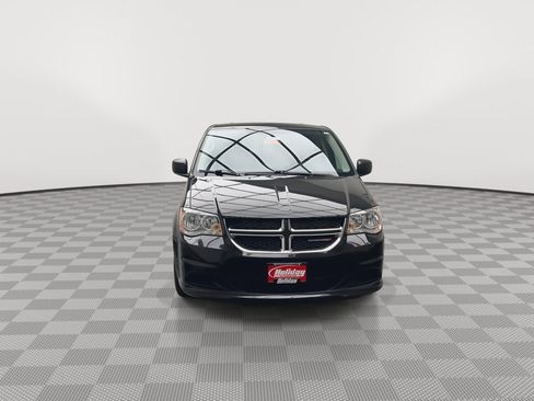 Used 2017 Dodge Grand Caravan SE image 25