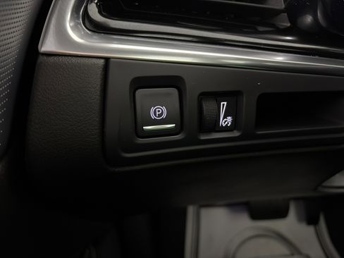 Used 2020 Cadillac XT6 Premium Luxury image 34