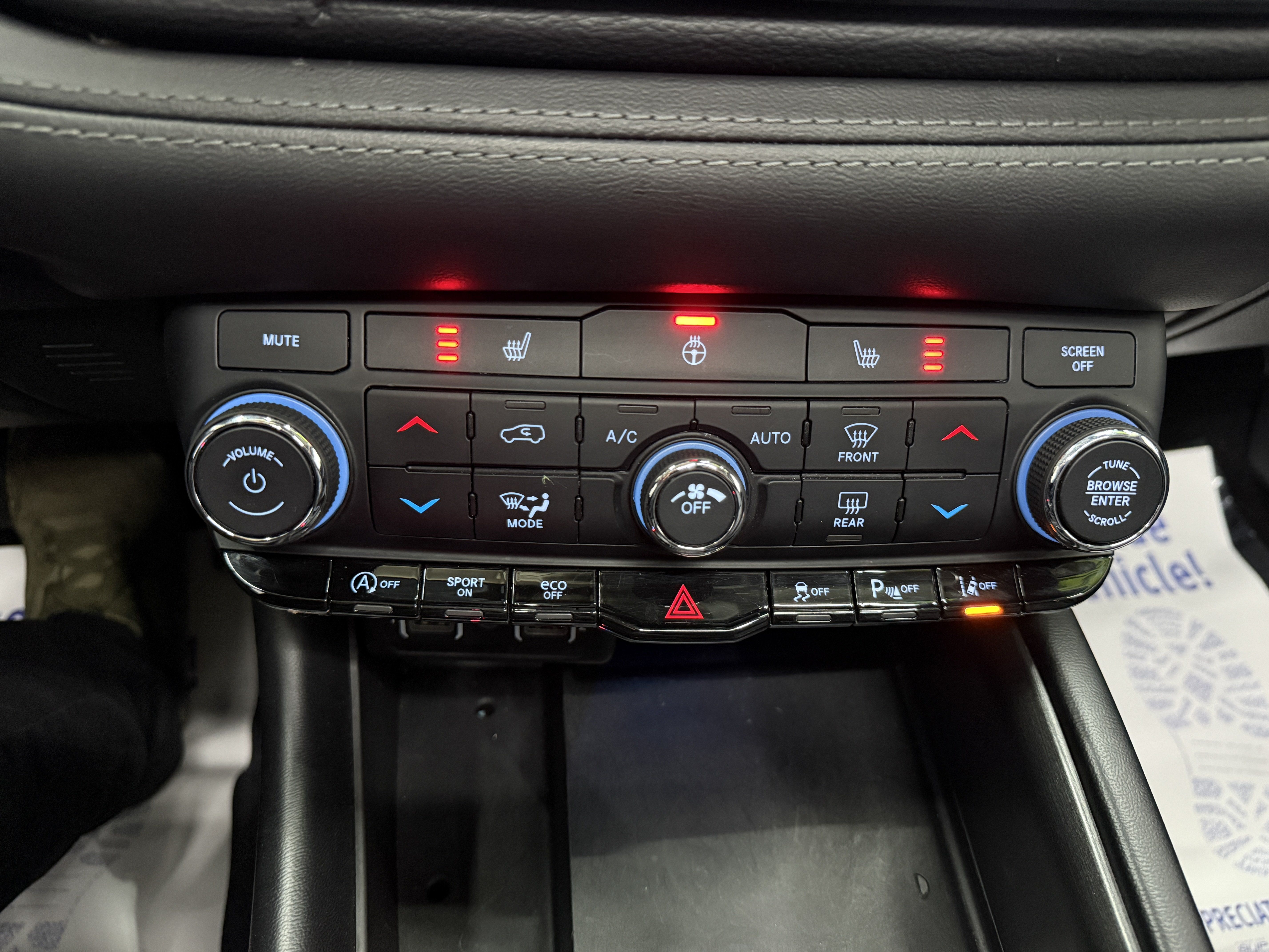Used 2021 Dodge Durango Citadel w/ Technology Group AWD/4WD image 17