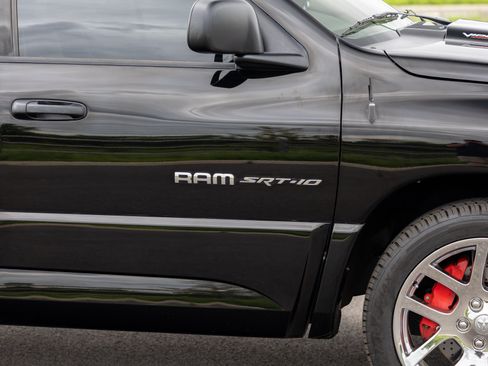 Used 2005 Dodge Ram 1500 Truck 2WD Quad Cab image 25