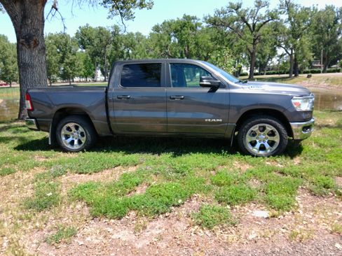 Used 2022 RAM 1500 Big Horn AWD/4WD image 10