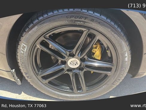 Used 2014 Porsche Panamera RWD image 15