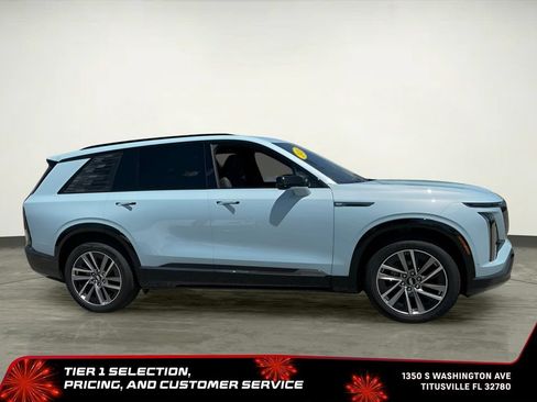 Used 2026 Cadillac Vistiq Sport w/ LPO, Floor Liner Package AWD/4WD image 15
