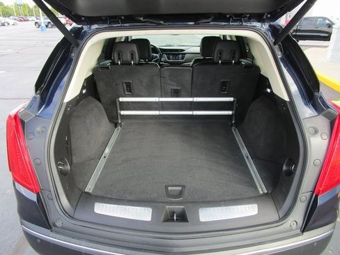 Used 2017 Cadillac XT5 Luxury image 22