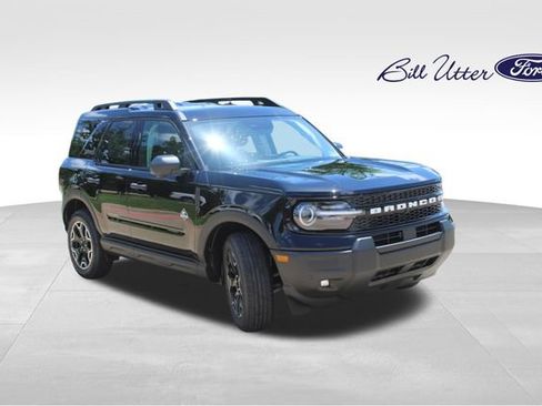 New 2026 Ford Bronco Sport Outer Banks w/ Outer Banks Tech Package+ AWD/4WD image 2