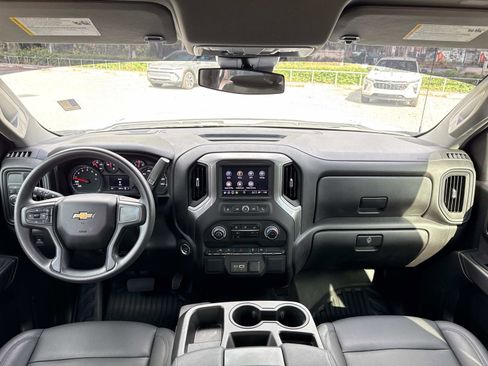 Used 2025 Chevrolet Silverado 1500 W/T image 12