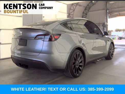 Used 2024 Tesla Model Y Performance AWD/4WD image 2