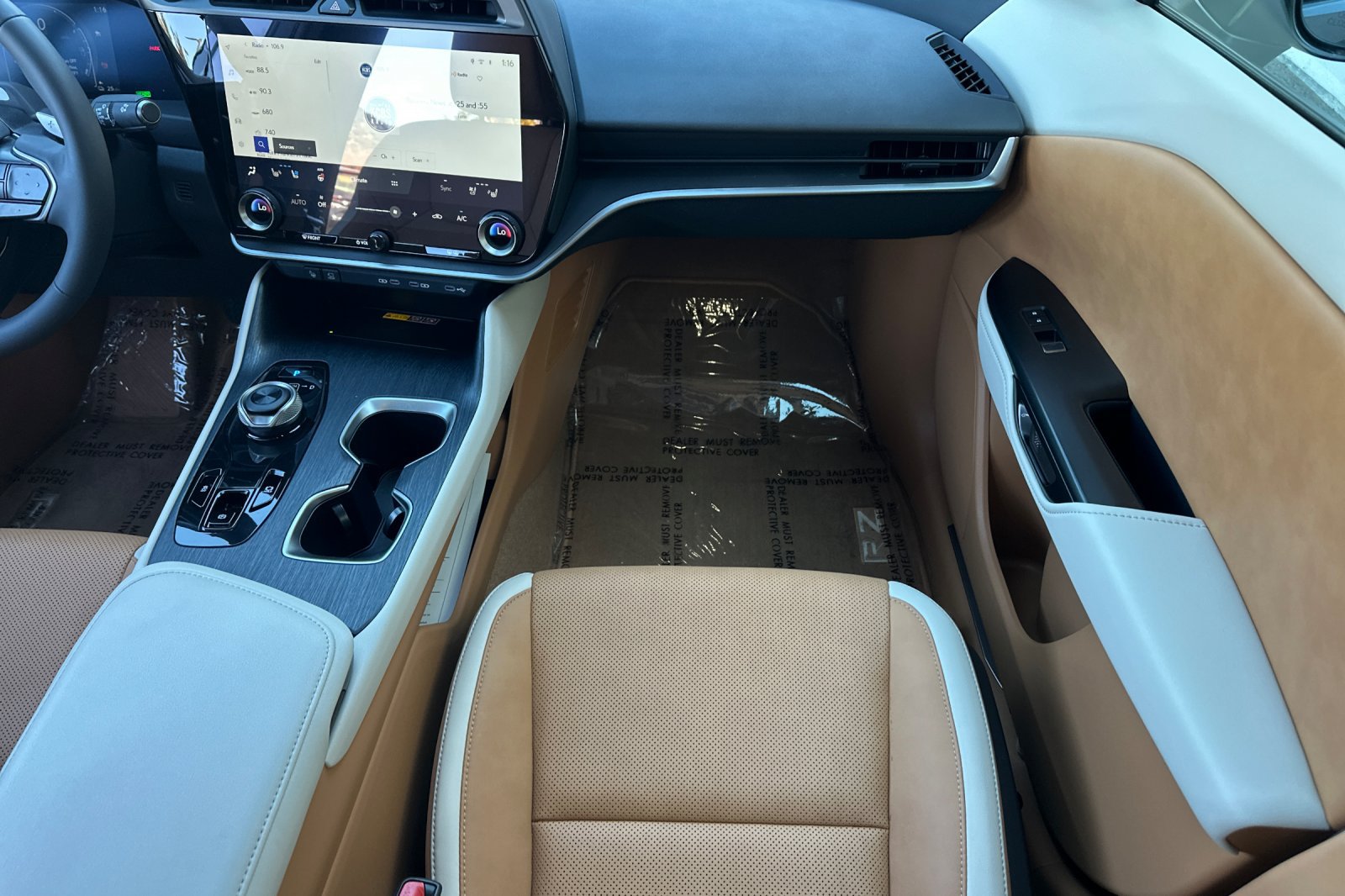 Certified 2026 Lexus RZ 350e 2WD w/ Technology Package image 30
