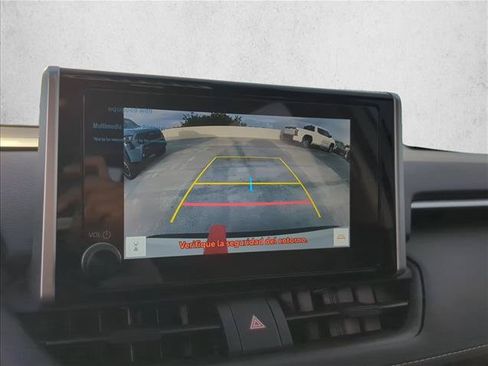 Used 2025 Toyota RAV4 XLE FWD image 21