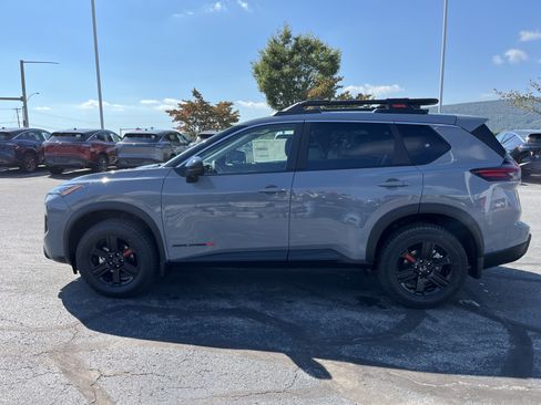 New 2026 Nissan Rogue SV image 8