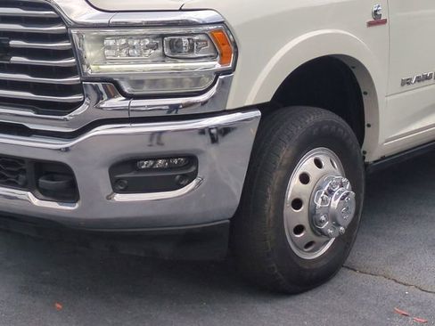Certified 2022 RAM 3500 Limited image 9