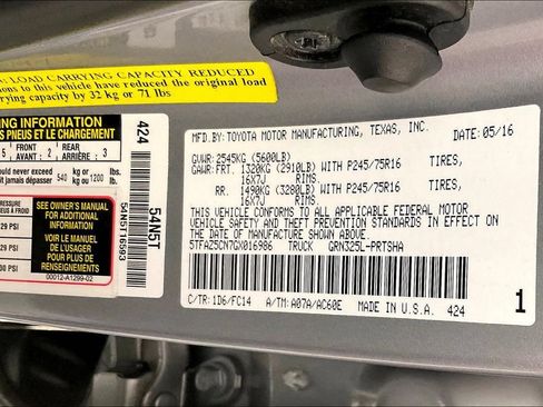 Used 2016 Toyota Tacoma SR5 w/ Towing Package RWD image 39