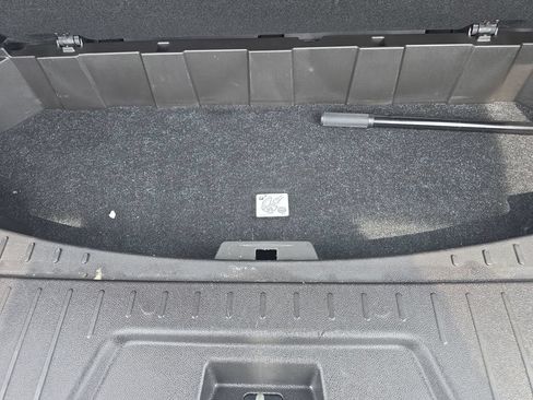 Used 2016 Buick Enclave Leather AWD/4WD image 13