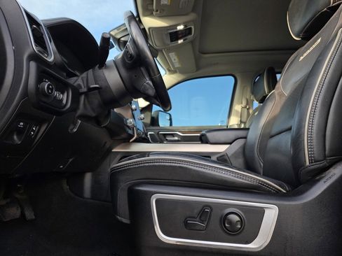 Used 2022 RAM 1500 Laramie image 10