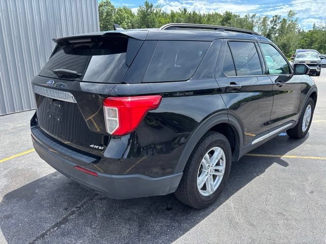 Used 2023 Ford Explorer XLT AWD/4WD image 8