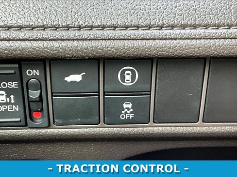 Used 2023 Honda Odyssey EX-L image 16