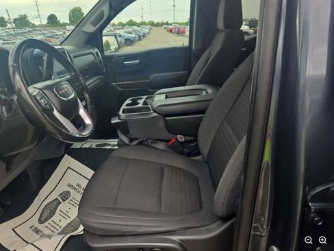 Used 2020 GMC Sierra 1500 Elevation w/ Elevation Value Package AWD/4WD image 5