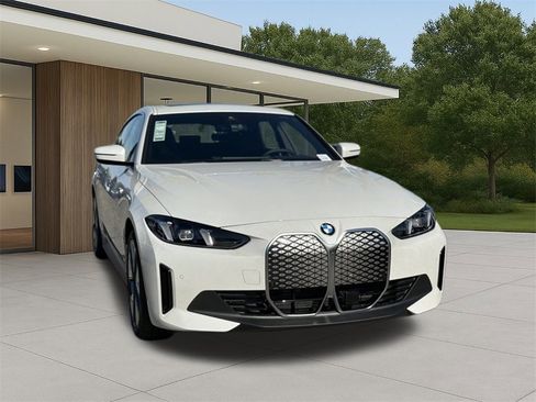 New 2026 BMW i4 eDrive40 w/ Premium Package image 4