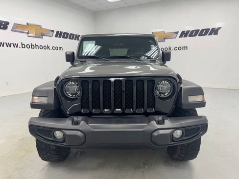 Used 2021 Jeep Wrangler Unlimited Sport AWD/4WD image 2