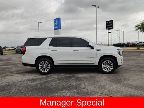 Used 2024 GMC Yukon SLT AWD/4WD image 7