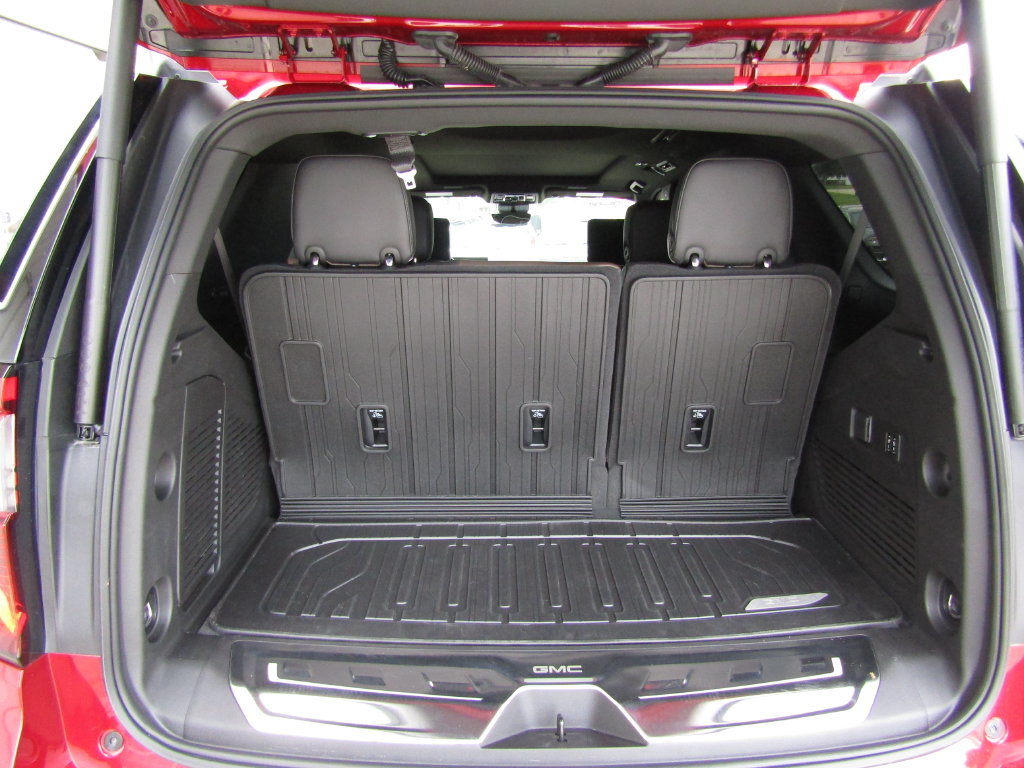 Used 2026 GMC Yukon Denali Ultimate AWD/4WD image 42