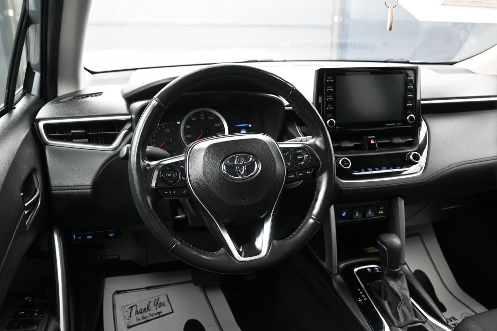 Used 2022 Toyota Corolla Cross LE AWD/4WD image 23