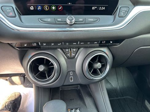 Used 2023 Chevrolet Blazer LT w/ Convenience Package image 22