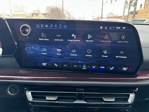 Used 2025 Chevrolet Traverse Z71 w/ Driver Confidence Package image 24