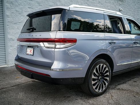 Used 2024 Lincoln Navigator Black Label image 14