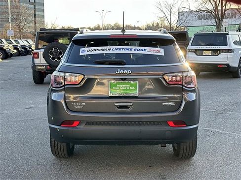 Used 2022 Jeep Compass Latitude w/ Convenience Group image 3