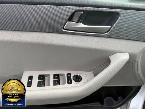Used 2019 Hyundai Sonata SE image 8
