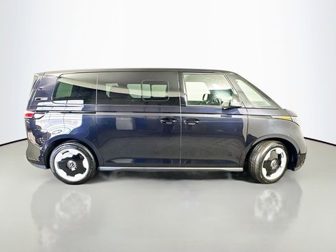 New 2025 Volkswagen ID. Buzz Pro S image 8