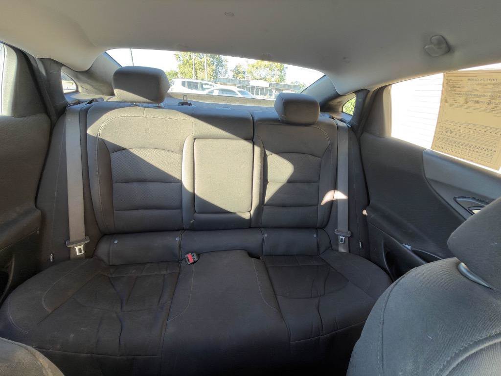 Used 2021 Chevrolet Malibu LT FWD image 17
