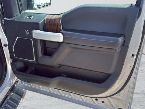 Used 2018 Ford F150 Lariat AWD/4WD image 41