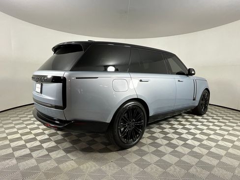 New 2026 Land Rover Range Rover Long Wheelbase SE image 2