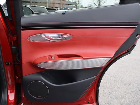 Used 2023 Genesis GV70 2.5T w/ Sport Prestige Package image 33