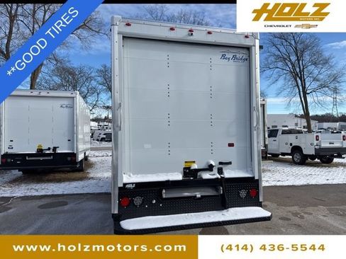 Used 2025 GMC Savana 3500 w/ Power Convenience Package RWD image 6