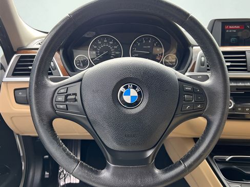 Used 2018 BMW 320i Sedan RWD image 35