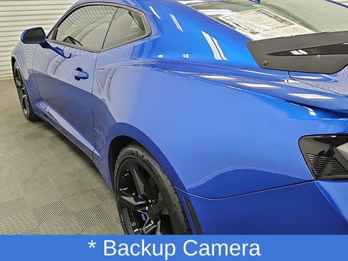 Used 2016 Chevrolet Camaro SS RWD image 8