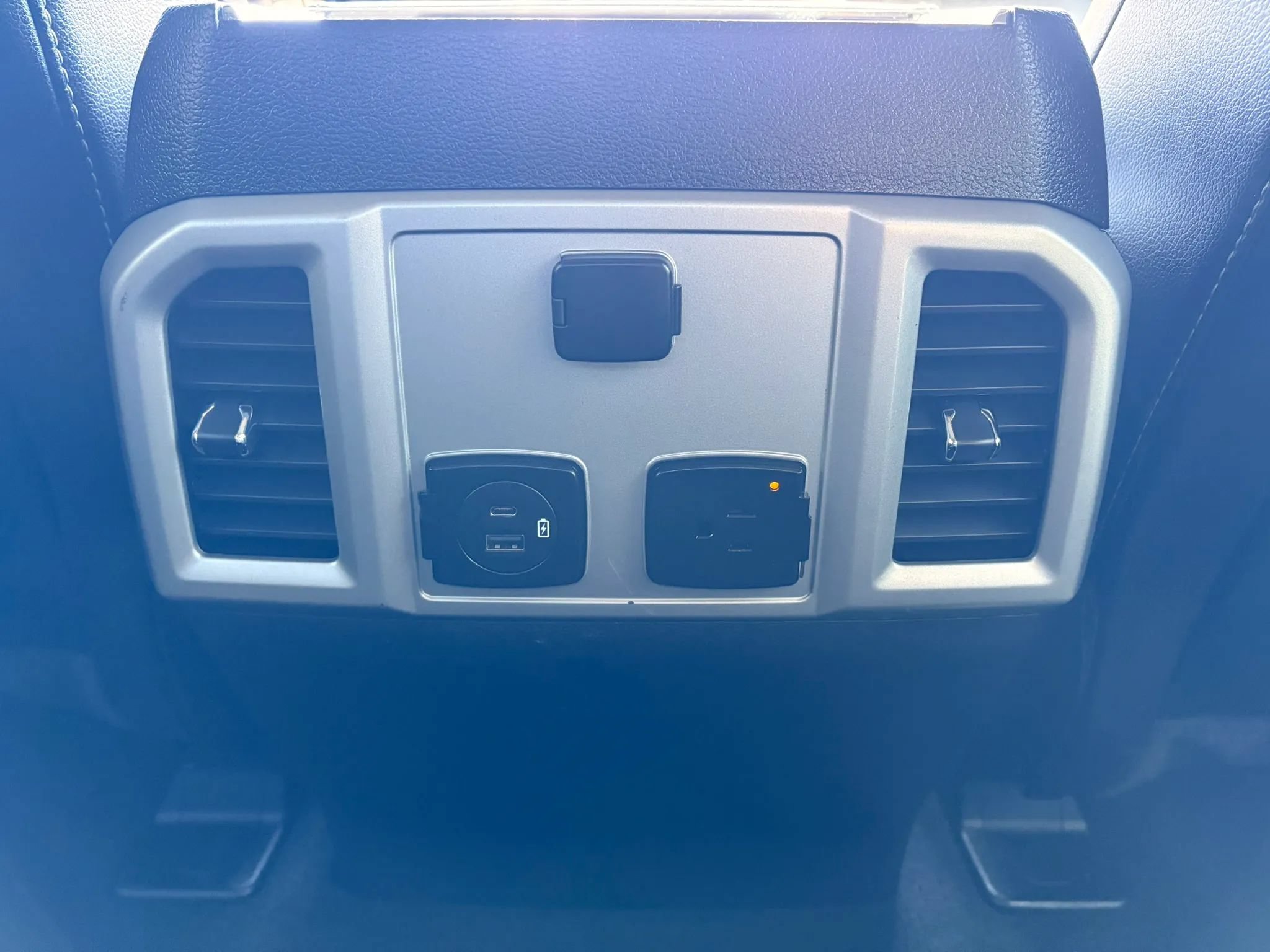 Used 2020 Ford F250 Lariat AWD/4WD image 28