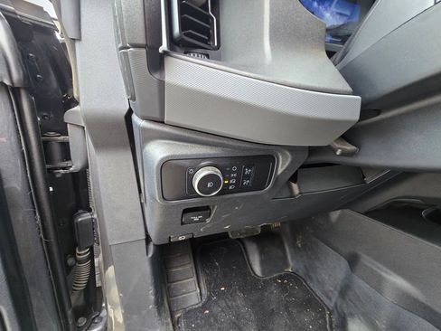 Used 2024 Ford Bronco Big Bend image 12