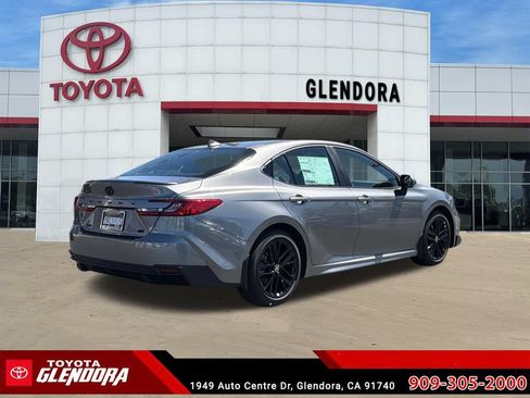 New 2026 Toyota Camry SE FWD image 11