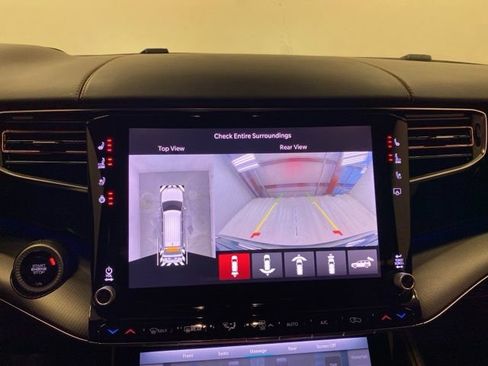 Used 2024 Jeep Grand Wagoneer Series III w/ Quick Order Packagew 28T image 15