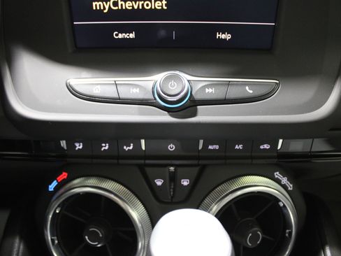 Used 2020 Chevrolet Camaro LT w/ RS Package image 21