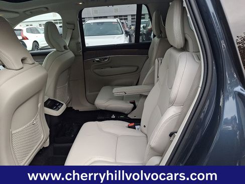 New 2026 Volvo XC90 B5 Ultra w/ Protection Package Premier image 7