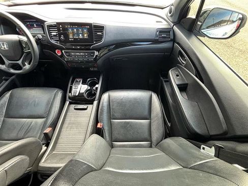 Used 2019 Honda Pilot Touring image 13