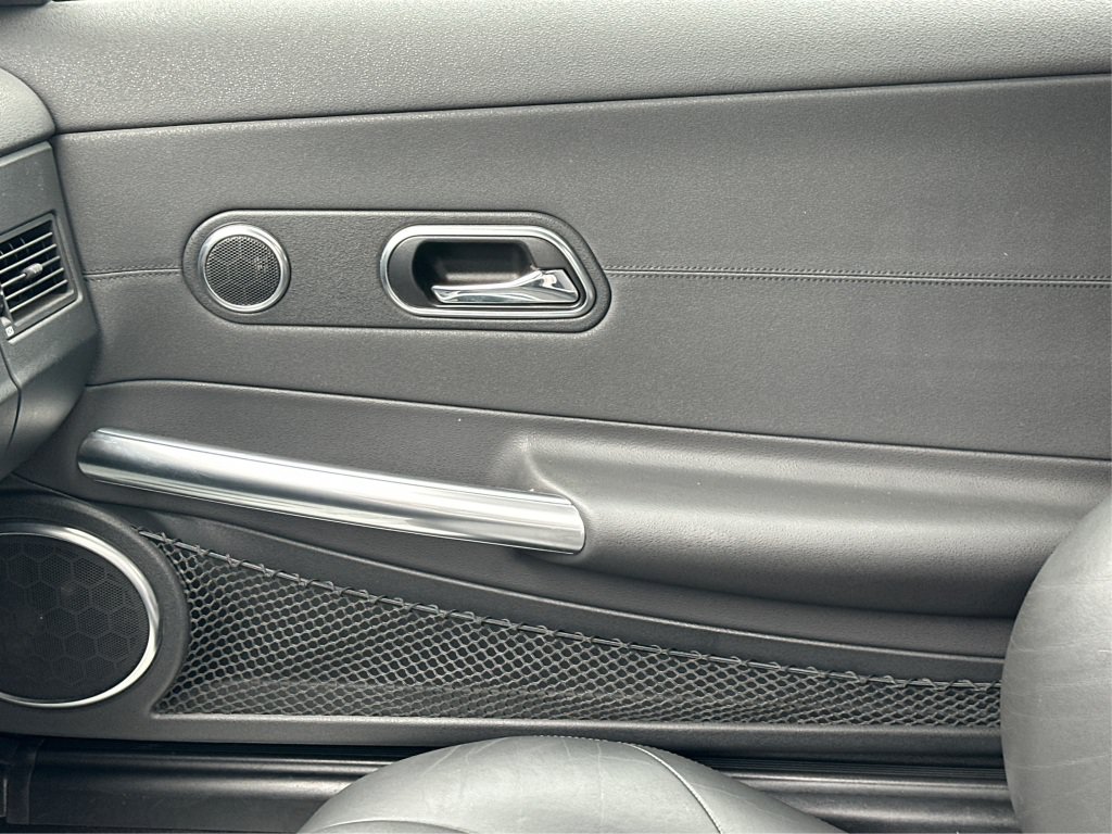 Used 2005 Chrysler Crossfire Limited RWD image 28