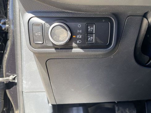 Used 2025 Ford Explorer Active image 13